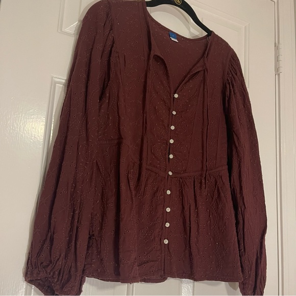 Old Navy burgundy eyelet long sleeve blouse - Picture 2 of 15